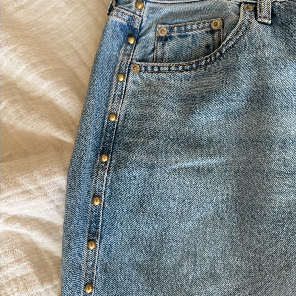 Stylish Blue Denim Jeans with Gold Accents